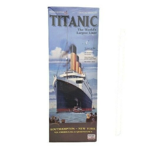 Titanic Ocean Liner Minicraft Models Deluxe Ed RMS 1/350 Scale Model Kit SEALED - Picture 1 of 8